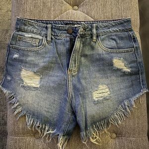 Fashionova Distressed Shorts S